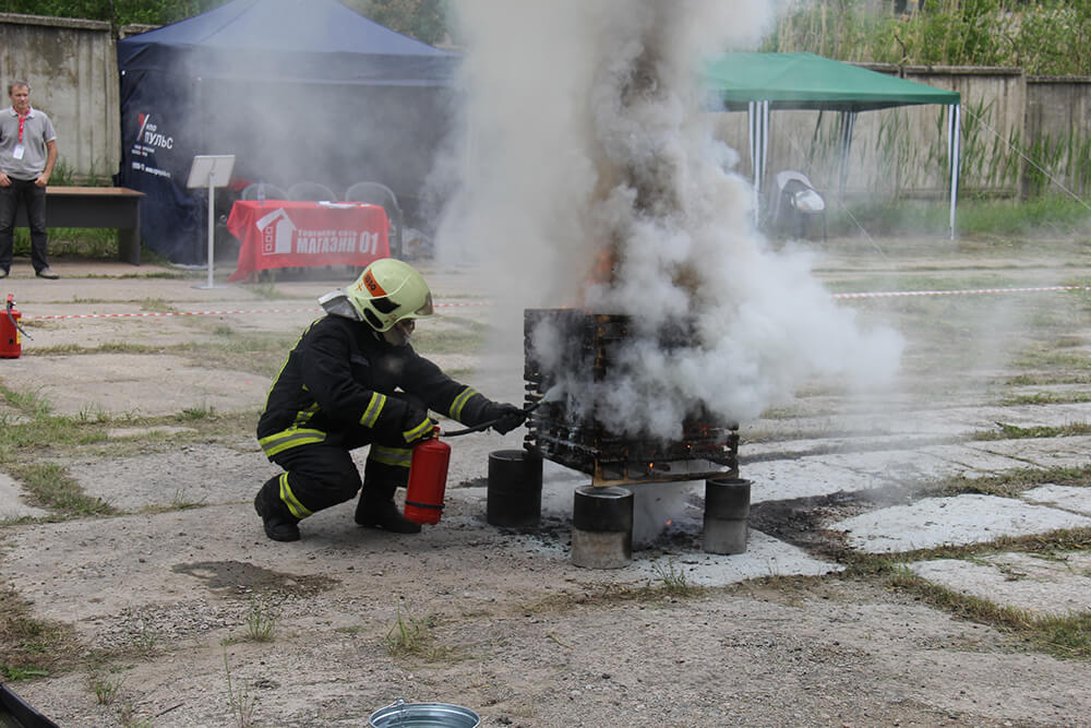 Разбираемся с особенностями обучения мерам пожарной безопасности в организациях 