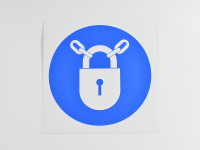 Знак M32 Закрывать на замок, 200х200 Знак M32 Закрывать на замок, 200х200