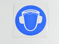 Знак M03 Работать в защитных наушниках, 200х200 Знак M03 Работать в защитных наушниках, 200х200