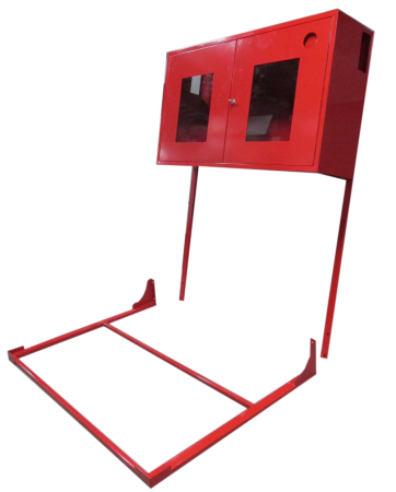 Стенд пожарный «Универсальный» с ящиком для песка 0,5 куб.м дверь с сеткой (без комплекта) Стенд пожарный «Универсальный» с ящиком для песка 0,5 куб.м дверь с сеткой (без комплекта)